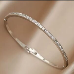 Elegant Silver SS Bangle Bracelet